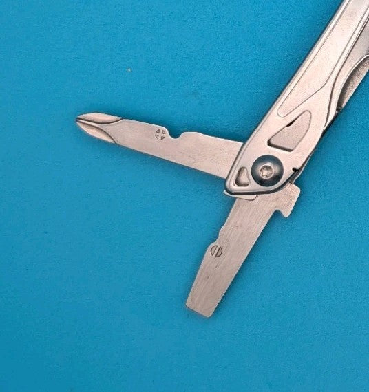 Leatherman Sidekick Multi-Tool, Knife, Pliers, Saw, Stainless!