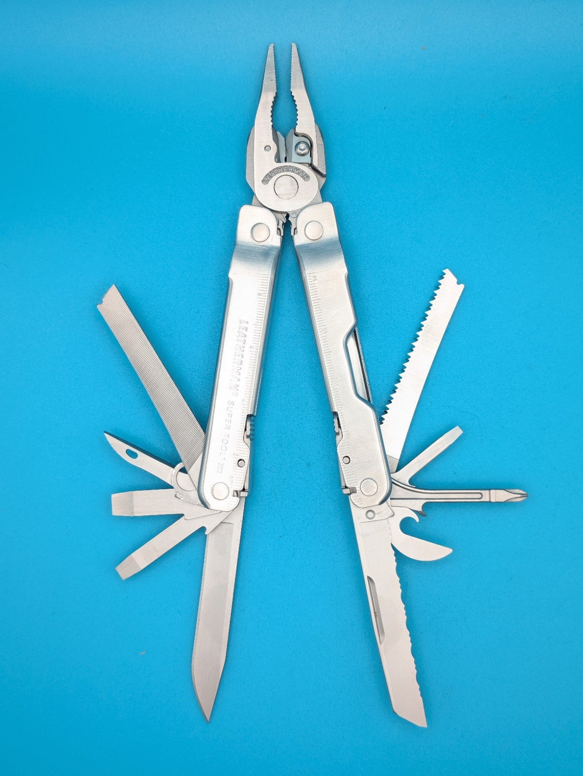 Leatherman Stainless Steel Super Tool 300 Multitool!