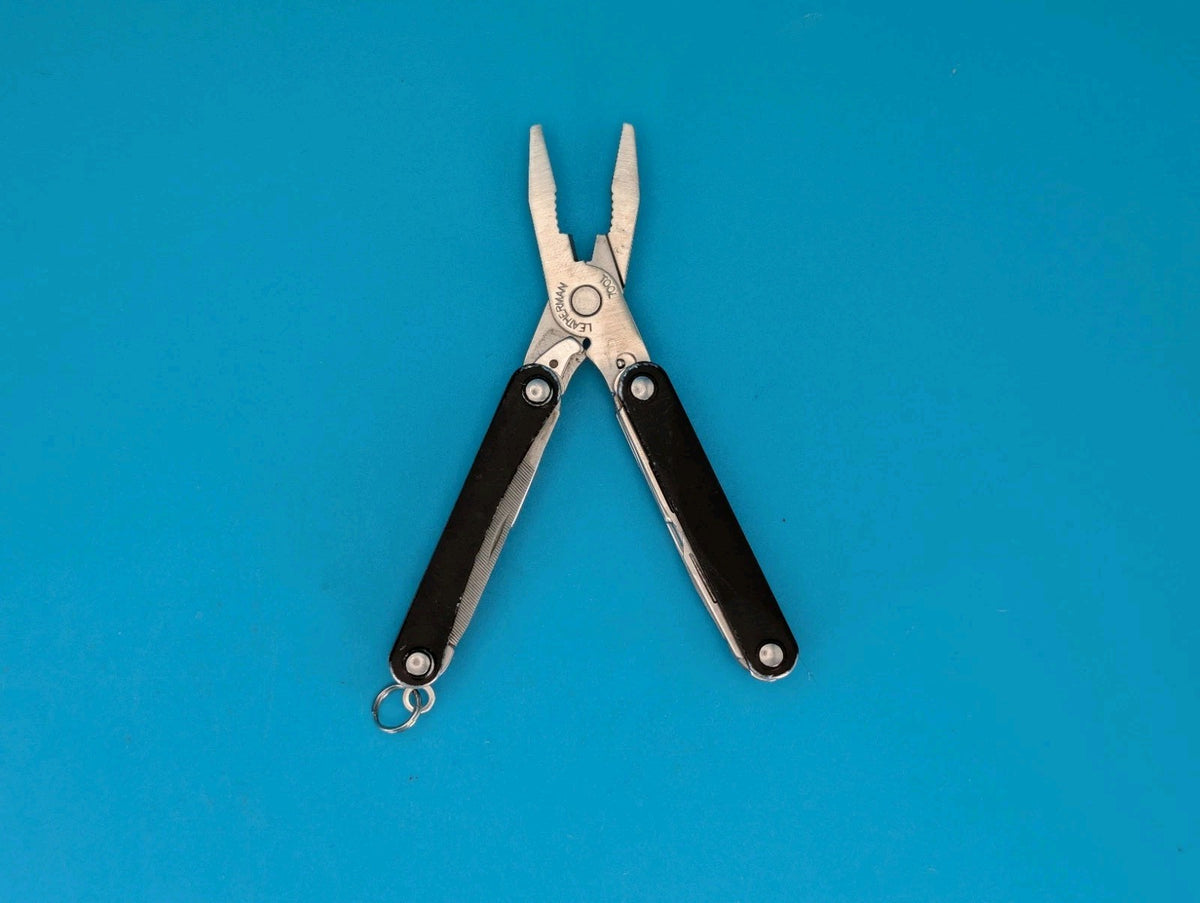 Leatherman SQUIRT PS4 Multi-Tool With Pliers Scissors Knife BLACK!