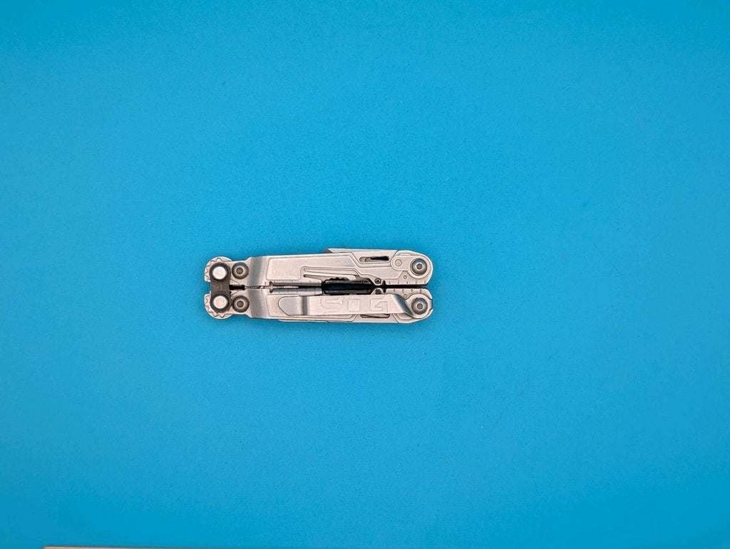 SOG PowerPint Tool Compact Lightweight Silver Multi-Tool!