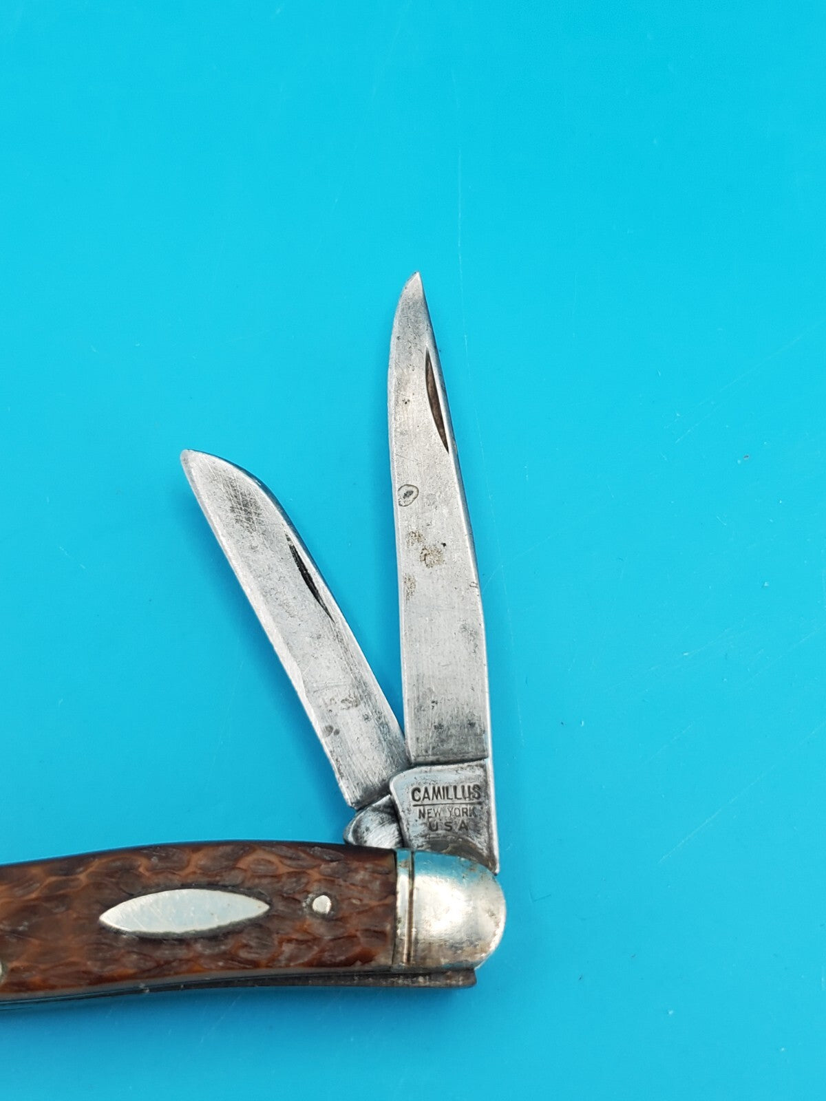 Camillus New York USA #69 Premium Stock Knife Jigged Bovine Bone 1950’s Era