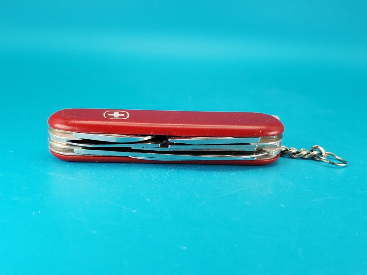 Wenger Traveler Red Swiss Army Knife Multi Tool!