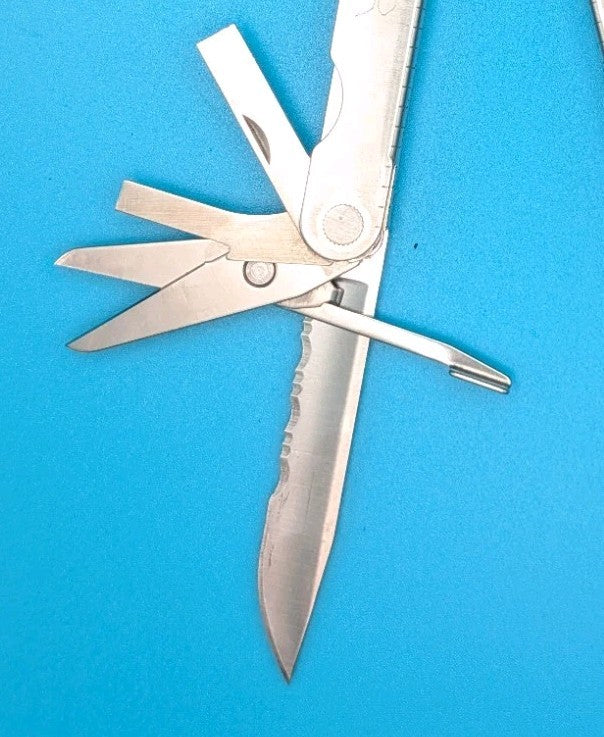 Leatherman PST 2 Multi Tool! 03/00 date stamp! Fast Shipping! *WALKER*