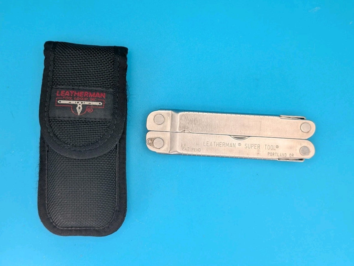 Leatherman Super Tool! With Sheath! 11/99 Date!