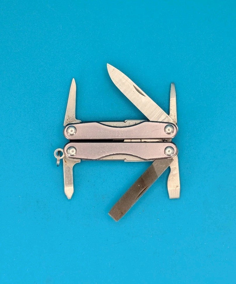 Leatherman Squirt P4 Multi-Tool, Key Ring, Retired, Gray