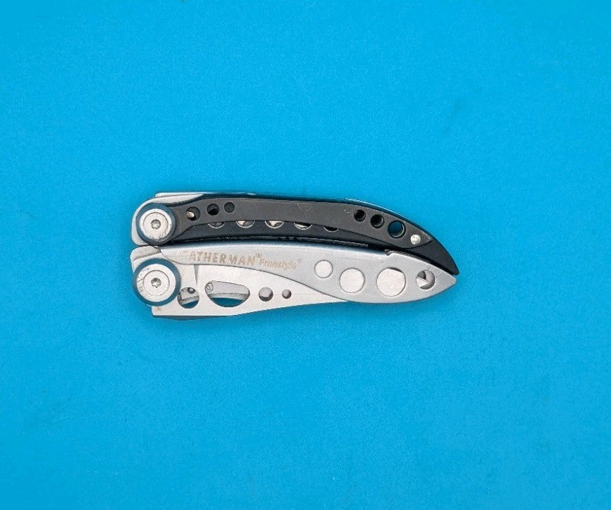 Leatherman Freestyle Multi-Tool - Discontinued - FAST SHIPPING!