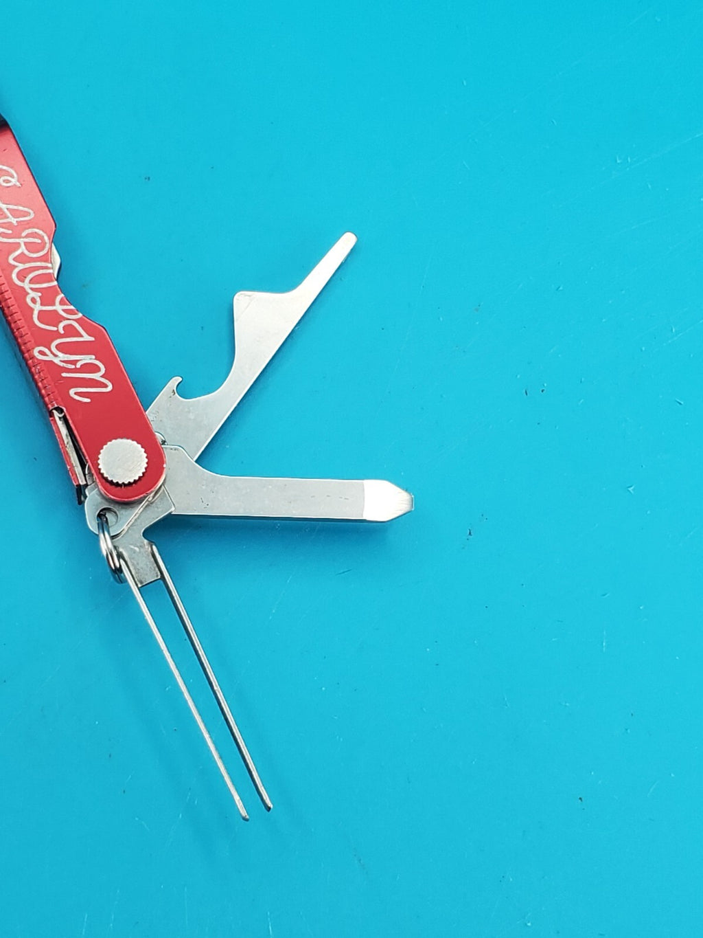 Leatherman Micra Multi-Tool, Knife, Scissors, Key Ring, Red, Carolyn