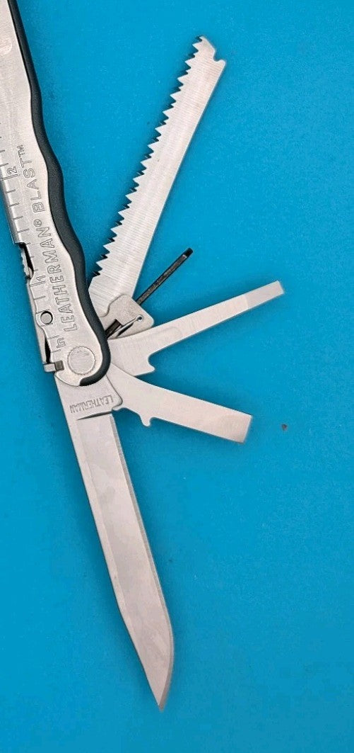Leatherman BLAST Multi-Tool , Retired Multitool w/ Knife Pliers