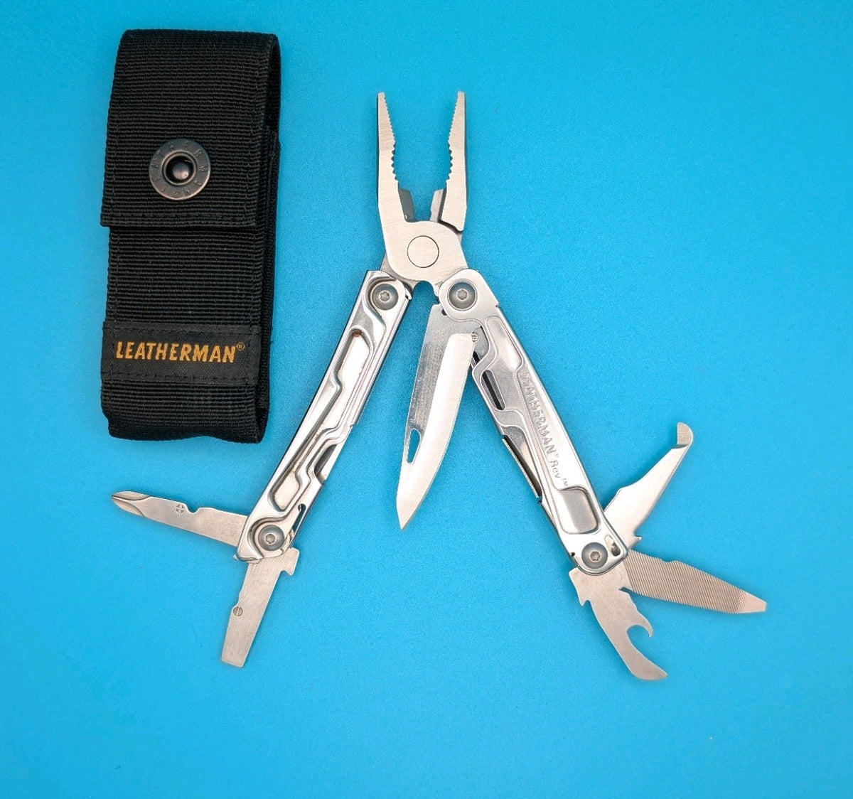 Leatherman Rev 3.8" Multi-Tool, Stainless! With Sheath!