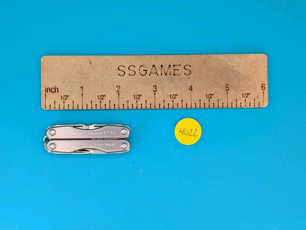Leatherman Squirt P4 Multi-Tool, Key Ring, Retired, Gray