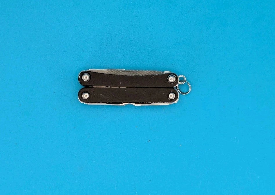 Leatherman SQUIRT PS4 Multi-Tool With Pliers Scissors Knife BLACK!