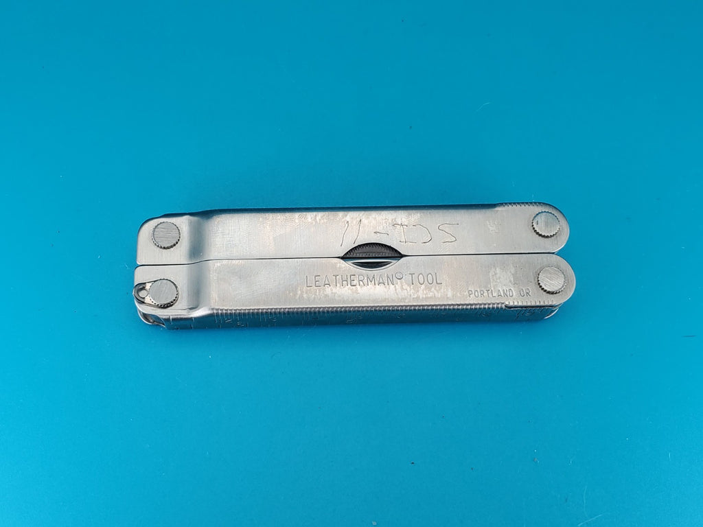 Leatherman PST Multi Tool! 03/00 date stamp! Fast Shipping! With Sheath!