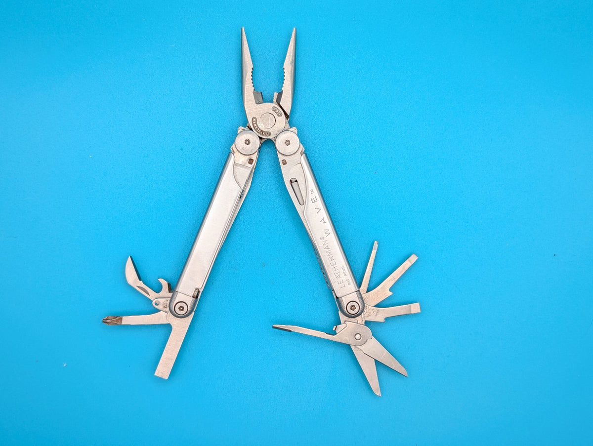 Leatherman Wave Original Vintage Retired, Dated 0601 (JUNE, 2001)
