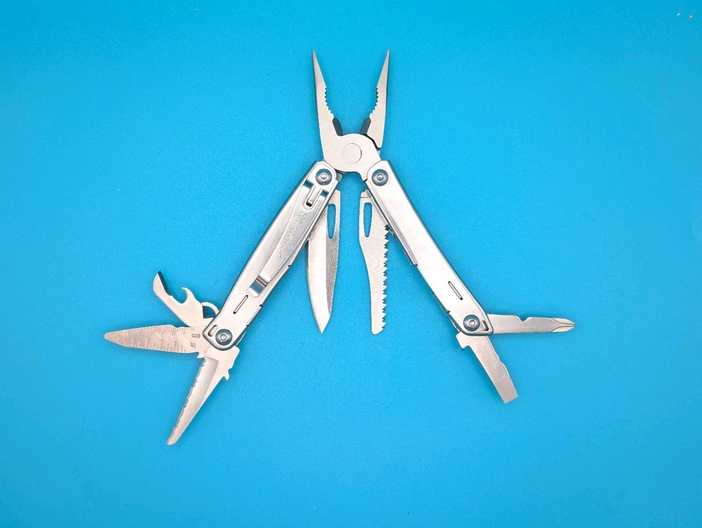 Leatherman Sidekick Multi-Tool, Knife, Pliers, Saw, Stainless!