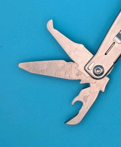 LEATHERMAN WINGMAN MULTI-TOOL! FAST SHIPPING!