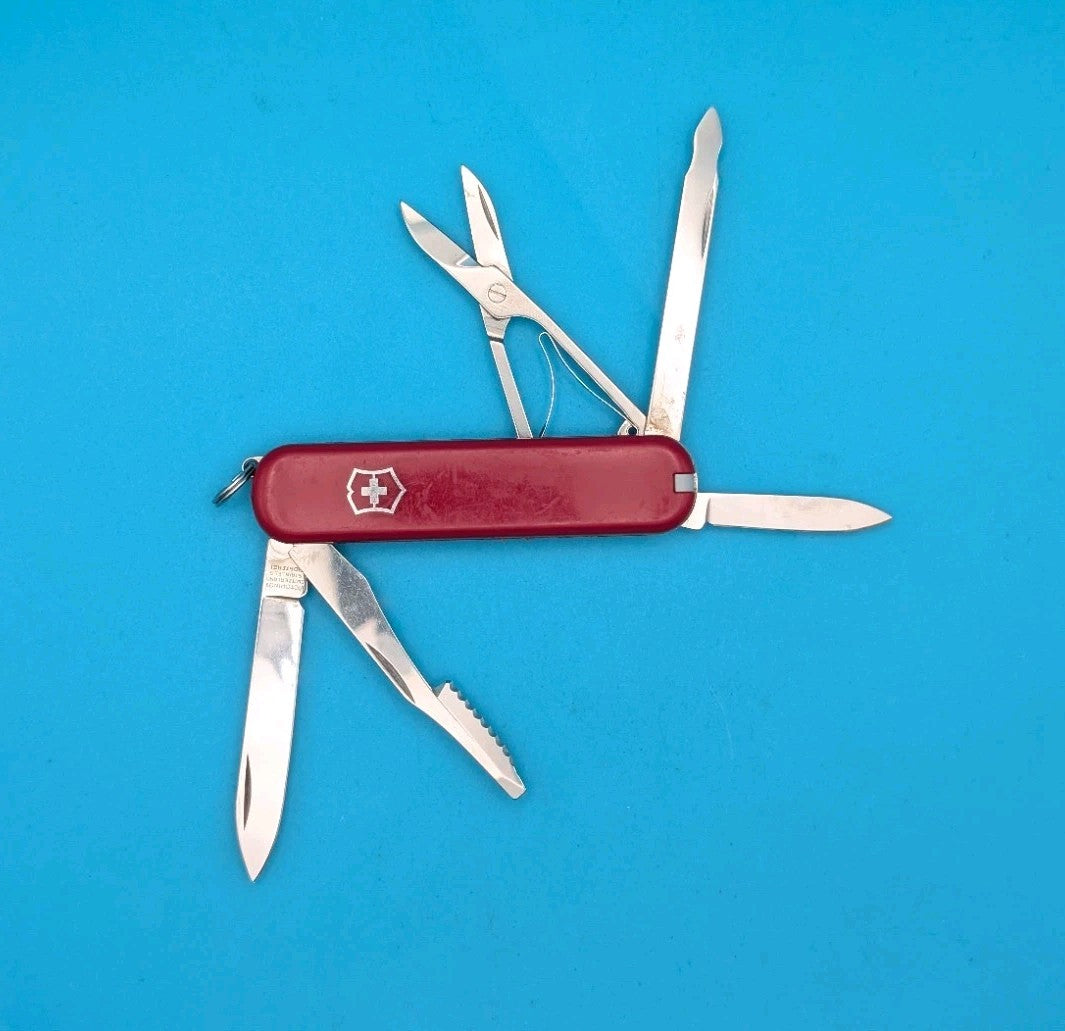 Victorinox Executive Swiss Army Knife, RED! FREE SHIPPING! RETIRED!