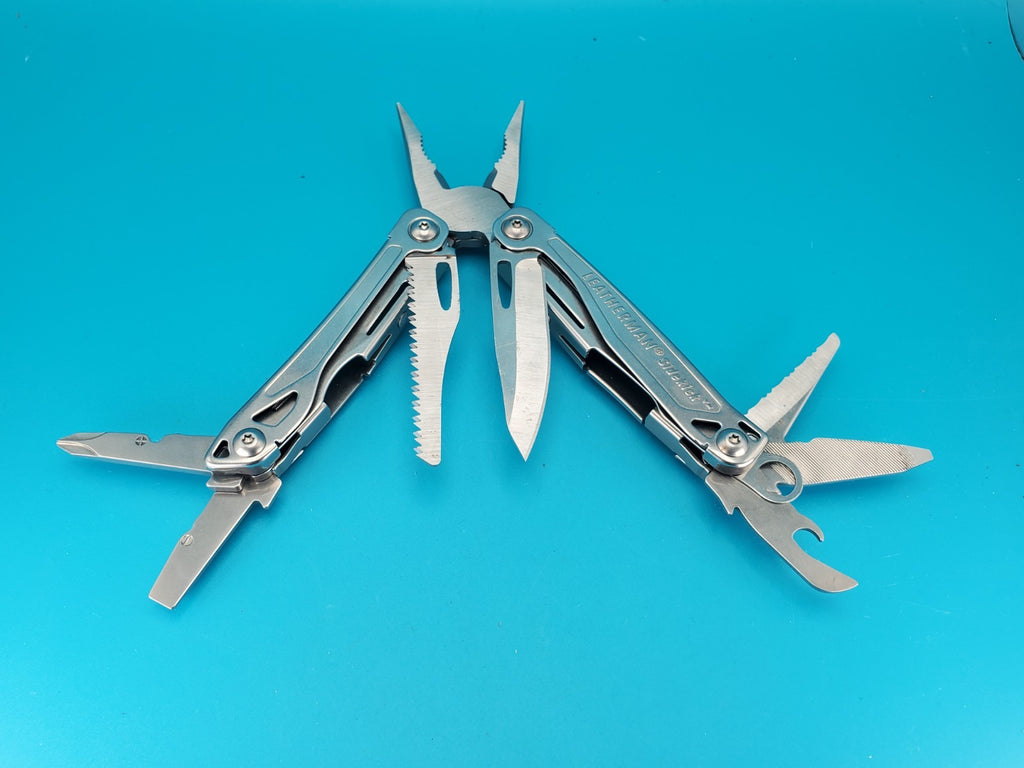 Leatherman Sidekick Multi-Tool, Knife, Pliers, Saw, Stainless! With Sheath!