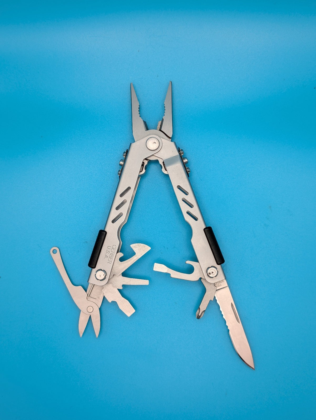 Gerber MP400 Compact Multitool Stainless Steel!