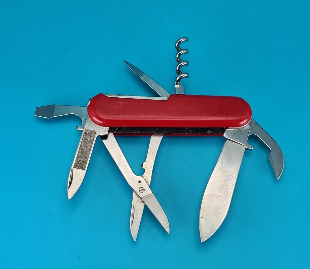 Wenger Traveler Red Swiss Army Knife Multi Tool!