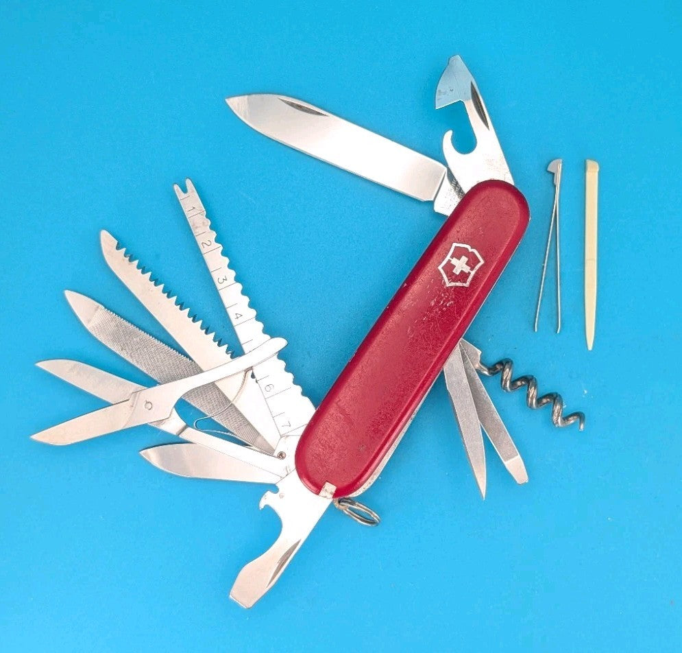 Victorinox Original Handyman Swiss Army Knife Multi Tool! With Fish Scaler! RARE