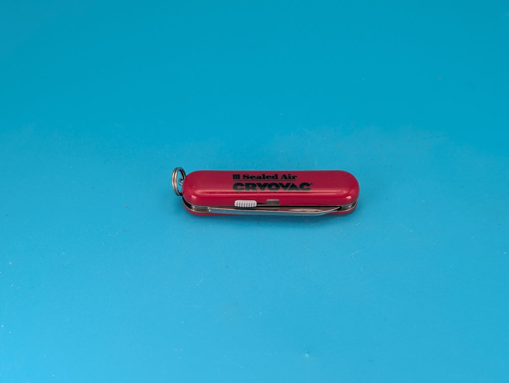 Victorinox Signature Swiss Army Knife Multi Tool! Red! *CRYOVAC*