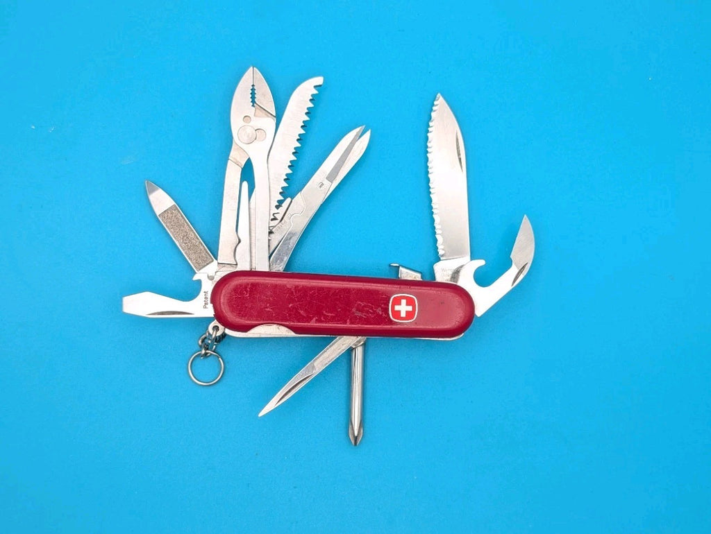 Wenger Serrated Master Red Swiss Army Knife Multi Tool! NICE! With Locking Blade