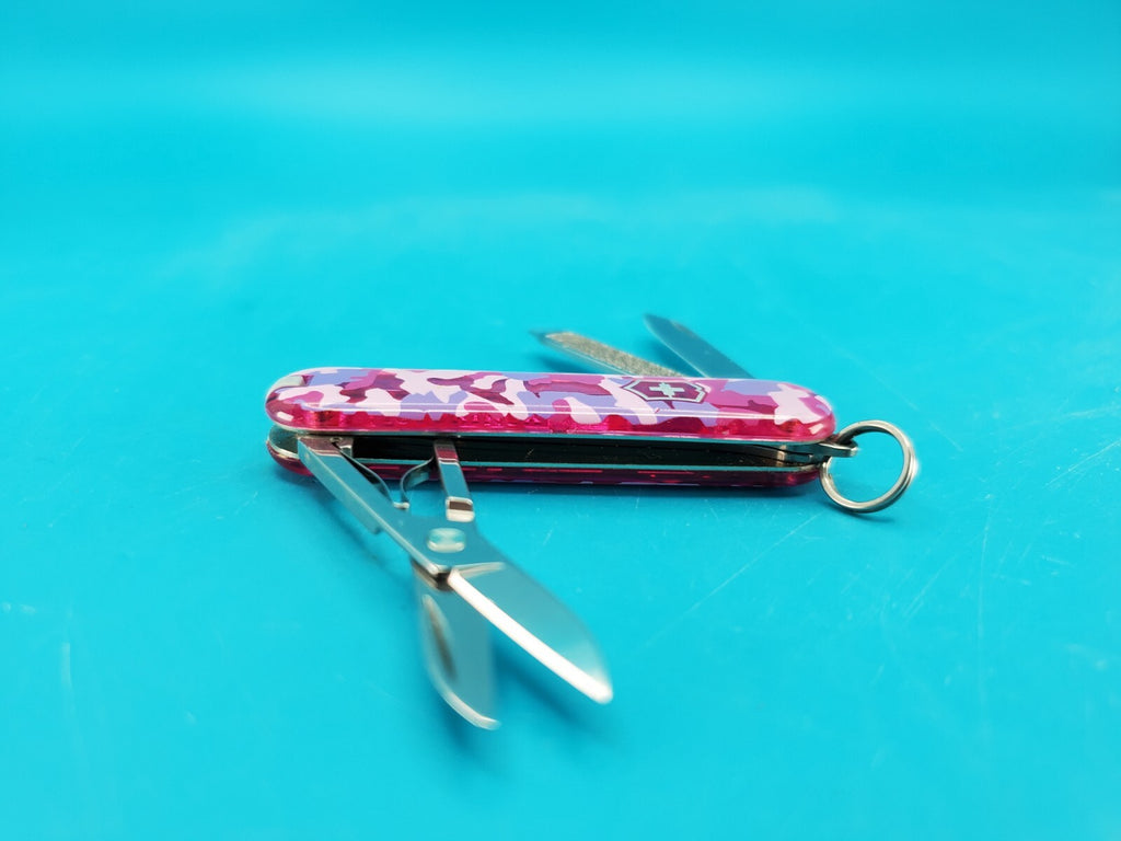 Victorinox Classic SD Swiss Army Knife 3 Tool Pocket Knife! PINK CAMO!