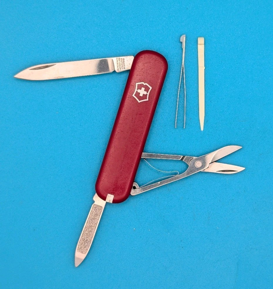 Victorinox Ambassador 74mm Swiss Army Knife Multi Tool!