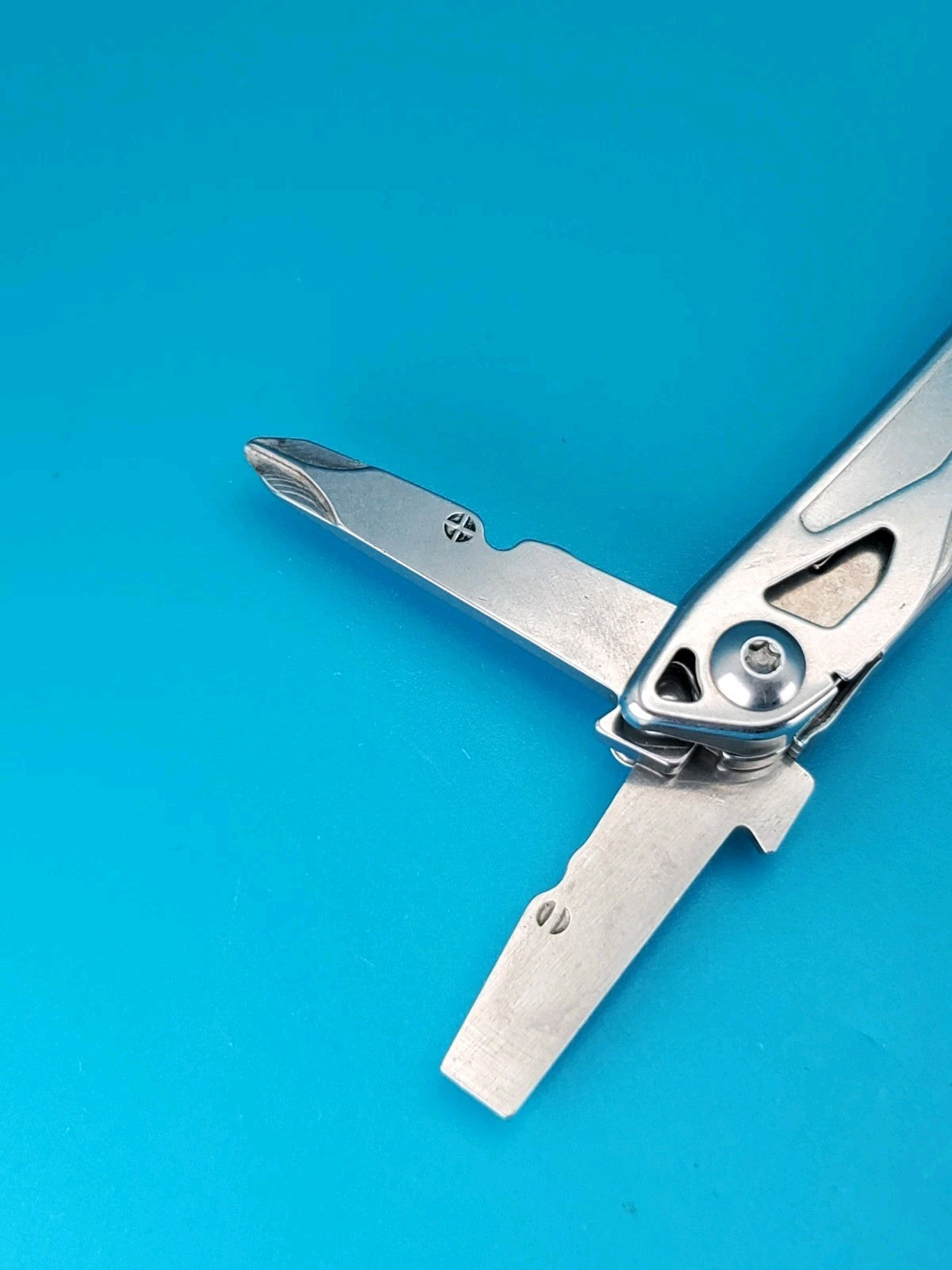 Leatherman Sidekick Multi-Tool, Knife, Pliers, Saw, Stainless!