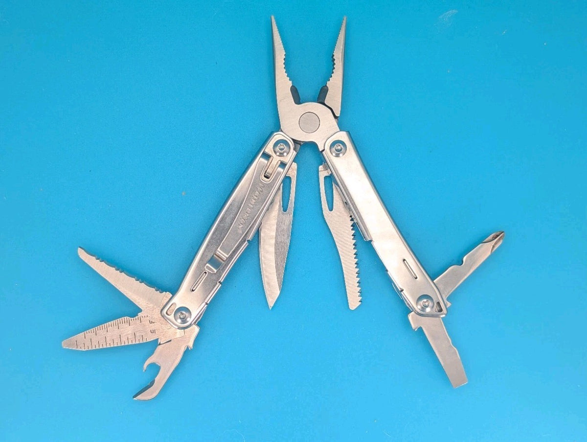 Leatherman Sidekick Multi-Tool, Knife, Pliers, Saw, Stainless! With Sheath!