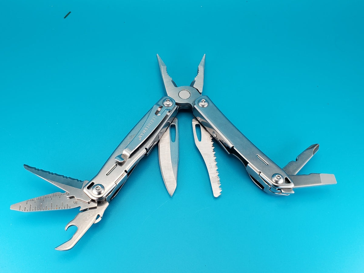 Leatherman Sidekick Multi-Tool, Knife, Pliers, Saw, Stainless!