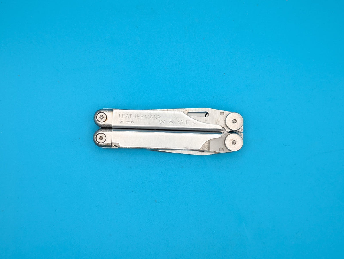 Leatherman Wave Original Vintage Retired, Dated 0401 (APRIL, 2001)