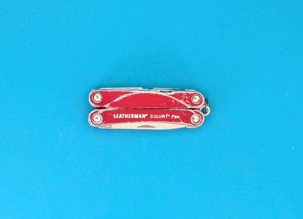 Leatherman SQUIRT PS4 Multi-Tool With Pliers Scissors Knife RED!