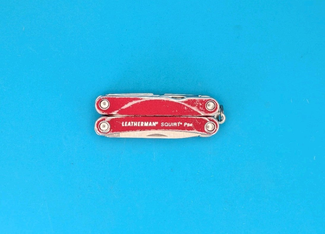 Leatherman SQUIRT PS4 Multi-Tool With Pliers Scissors Knife RED!