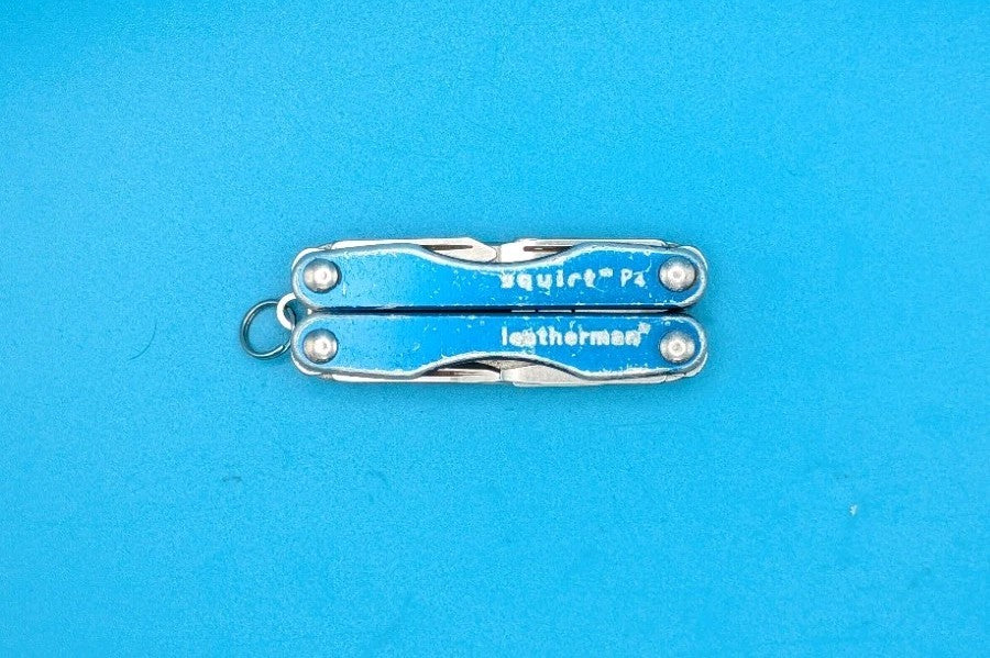 Leatherman Squirt P4 Multi-Tool, Key Ring, Retired, BLUE!