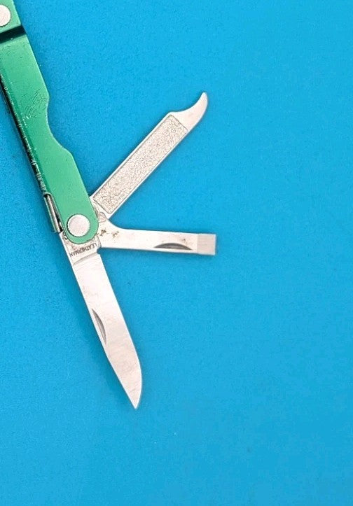 Leatherman Micra Multi-Tool, Knife, Scissors, Key Ring, Green!