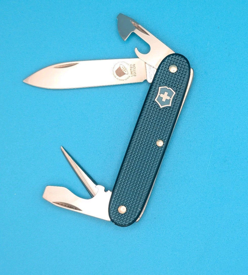 Victorinox Pioneer NESPRESSO Teal Blue Limited Edition Swiss Army Knife! 2018