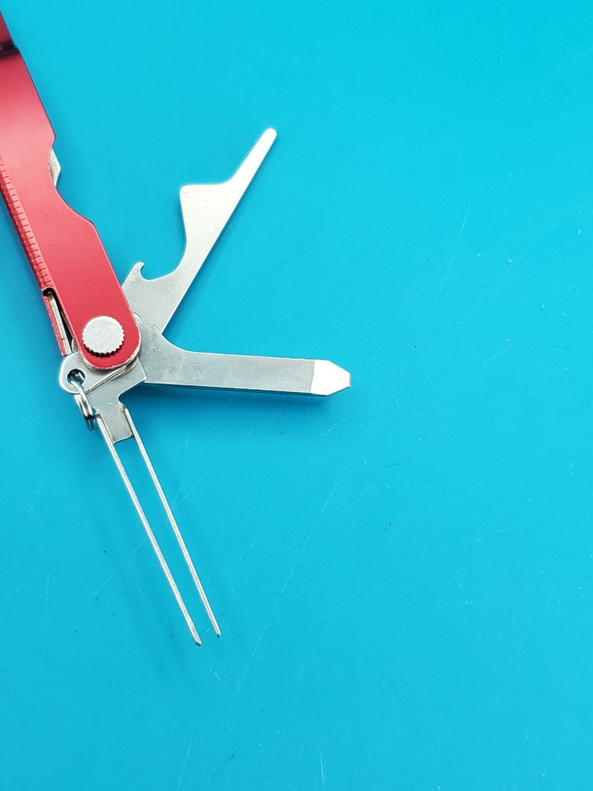 Leatherman Micra Multi-Tool, Knife, Scissors, Key Ring, Red!