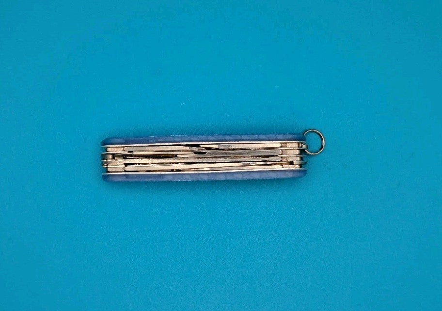 CUSTOM VICTORINOX FIELDMASTER GLOW IN THE DARK FIREFLY BLUE SWISS ARMY KNIFE!