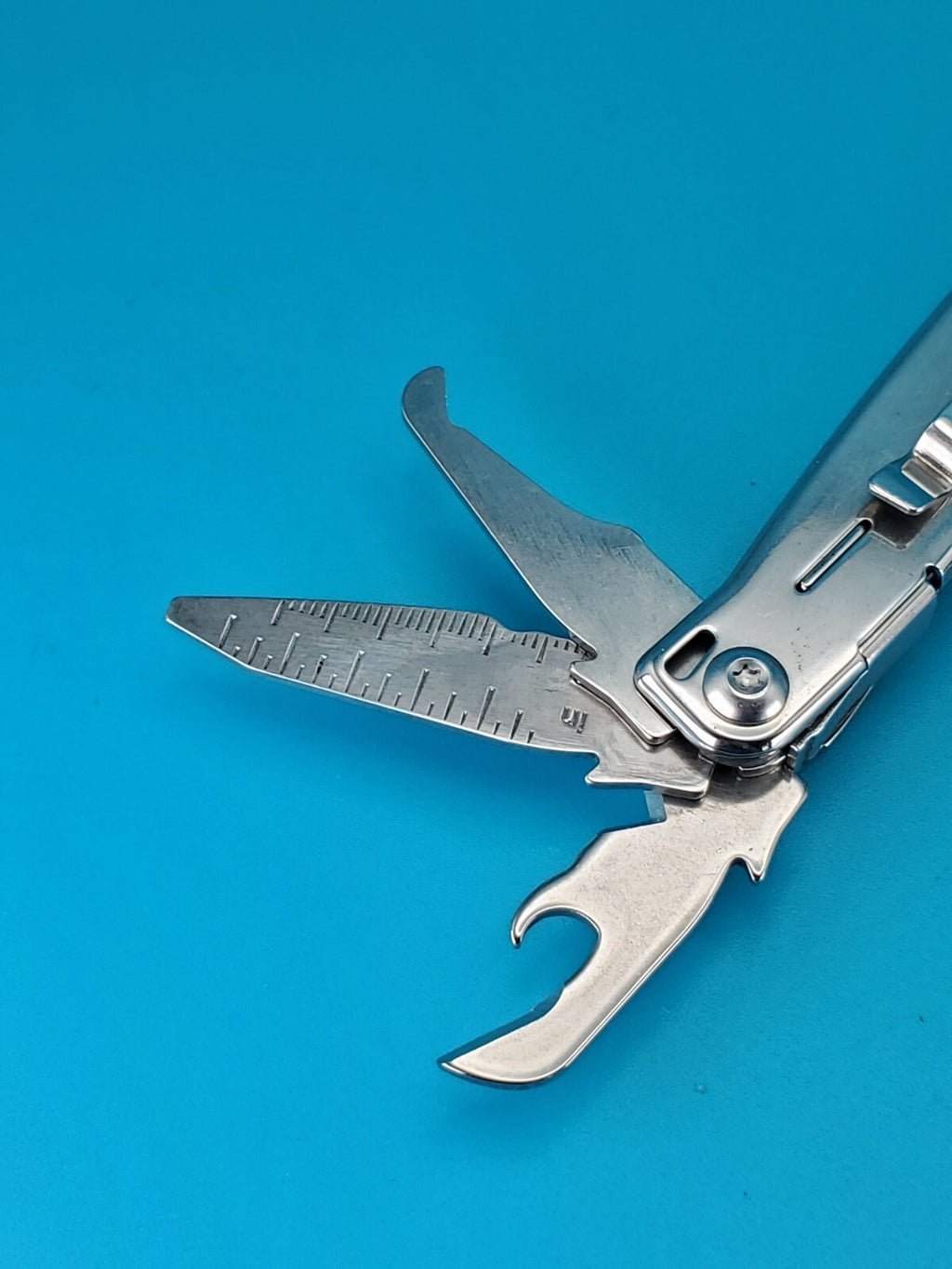 LEATHERMAN WINGMAN MULTI-TOOL! FAST SHIPPING!