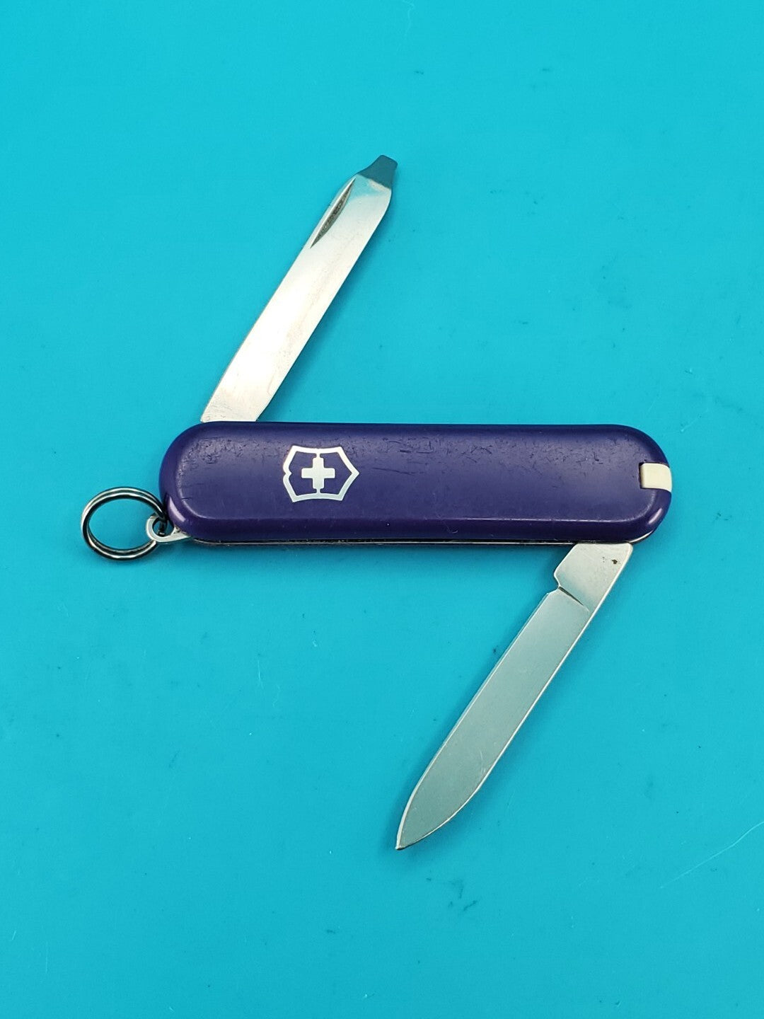 Victorinox Escort Purple Swiss Army Knife 58mm Multi Tool! NEXIUM