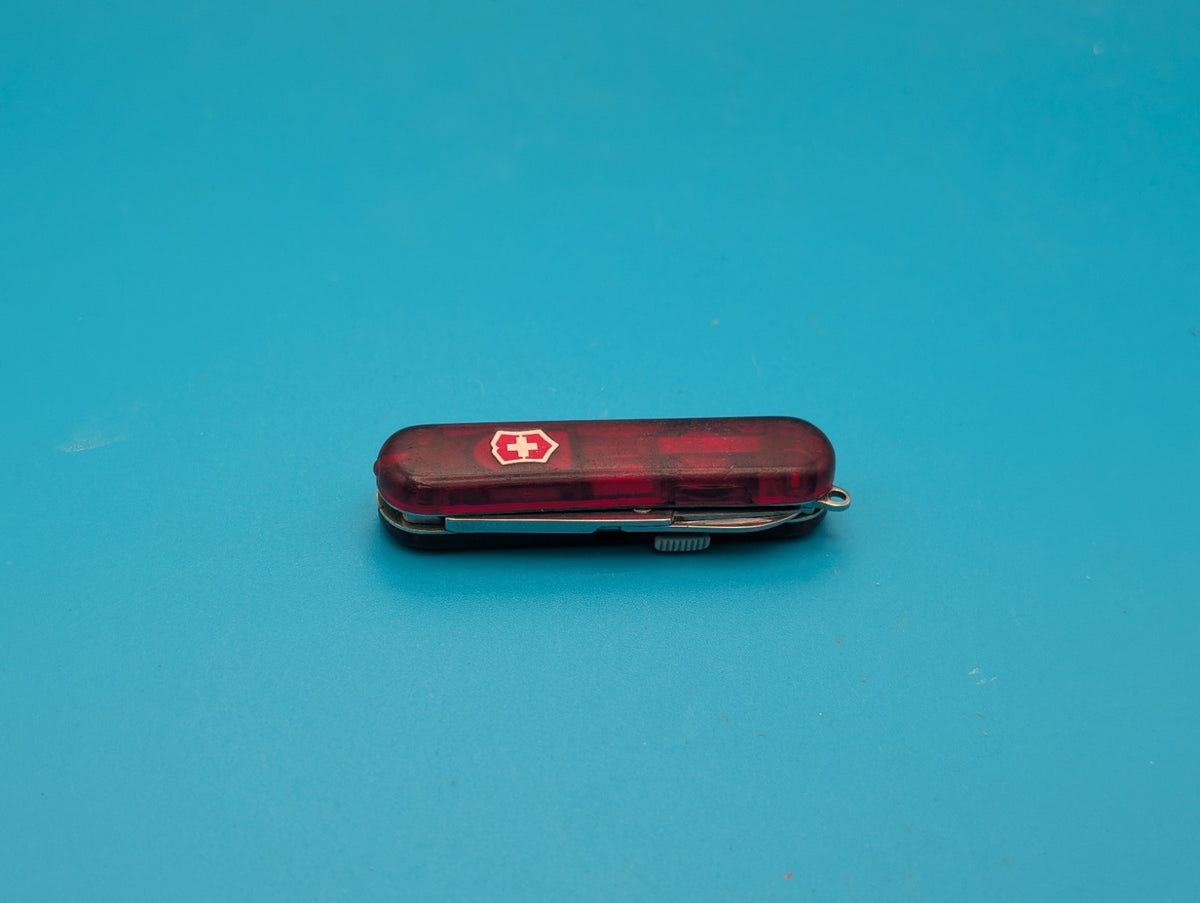 Victorinox Signature Lite Red Swiss Army Knife! 58mm, Red BRIGHT LED!