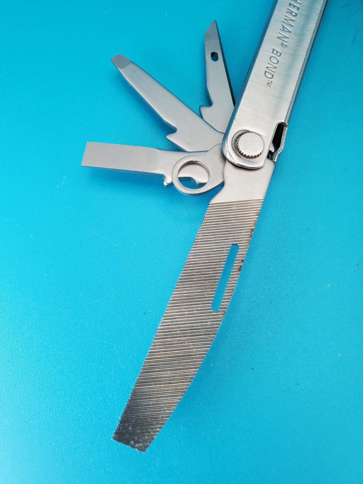 LEATHERMAN Bond Multitool, Stainless Steel Everyday Tool!
