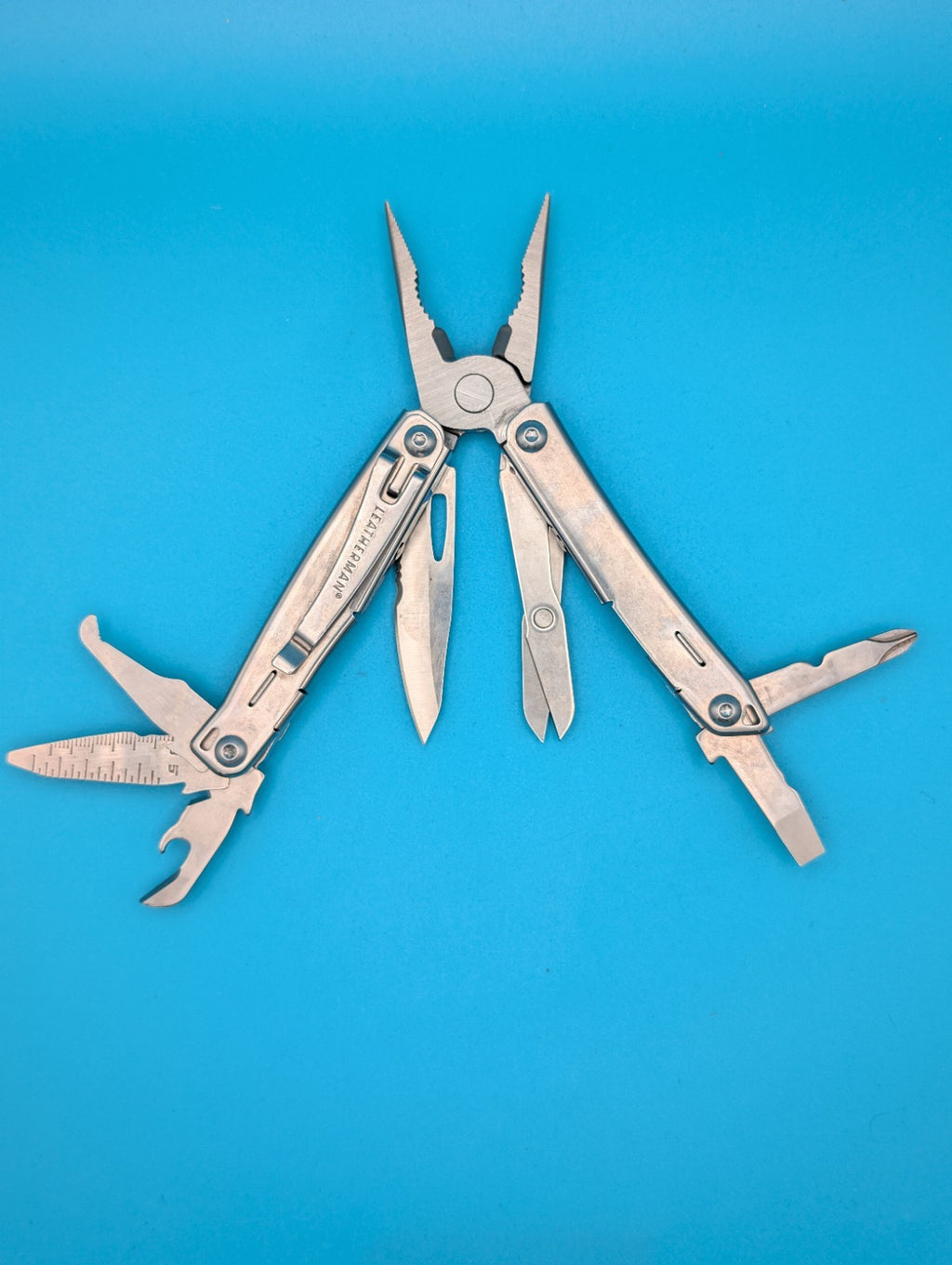 LEATHERMAN WINGMAN MULTI-TOOL! WITH SHEATH! FREE SHIPPING!