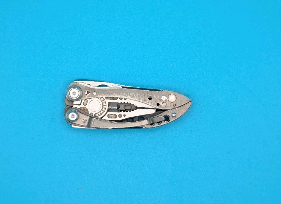 Leatherman Freestyle CX Multi-Tool - Discontinued - FAST SHIPPING!