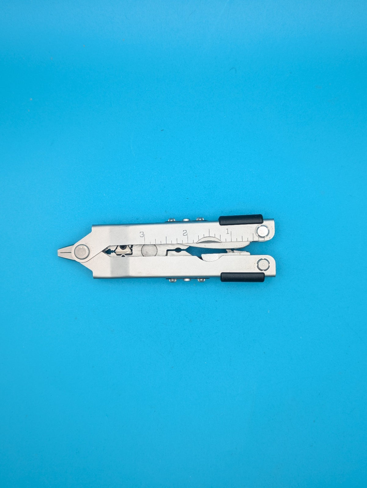 Gerber MP600 Multi-Tool Needle Nose Pliers!