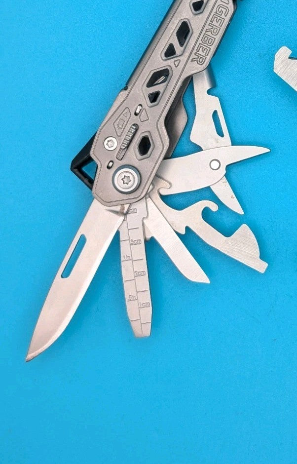 Gerber Truss Multi-Tool! FAST SHIPPING! WITH SHEATH!