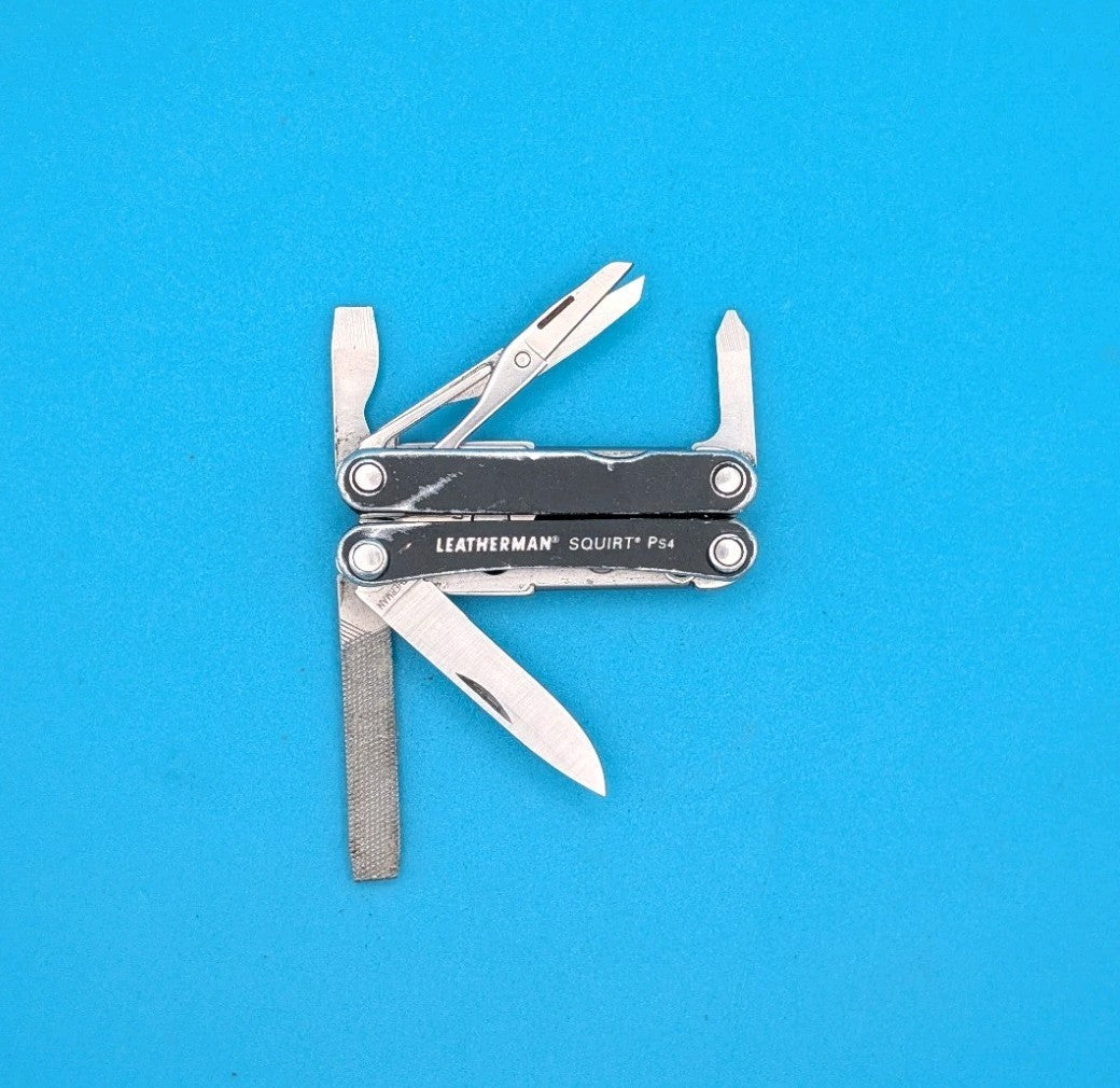 Leatherman SQUIRT PS4 Multi-Tool With Pliers Scissors Knife BLACK!
