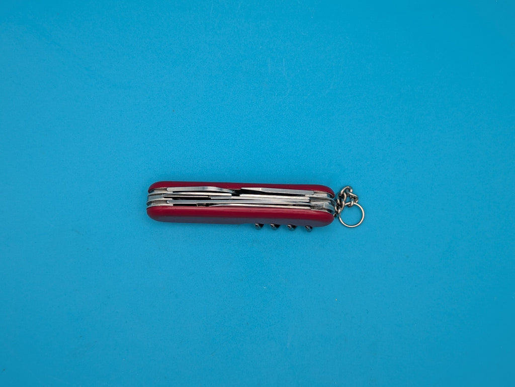 Wenger Serrated Traveler Red Swiss Army Knife Multi Tool!