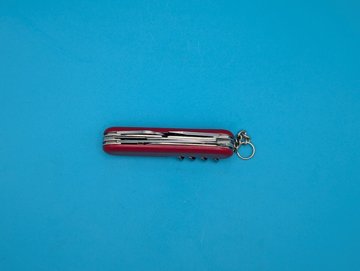 Wenger Serrated Traveler Red Swiss Army Knife Multi Tool!